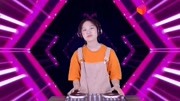 一曲伤感DJ《爱你还是恨你》旋律太伤感了,听哭了!音乐背景音乐视频音乐爱奇艺