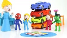 囧孩卡通：今天小伙伴们都聚在了一起，要一起玩赛车玩具？