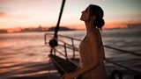 《慢游全世界》迪丽热巴前往希腊寻找爱情，直言自己想结婚