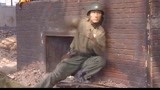 猎鹰1949：燕双鹰为利用身边事物，顺利击毙神枪手，太炫酷了