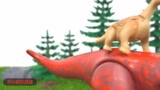 儿童拆箱玩具 侏罗纪世界恐龙霸王龙和三角恐龙！