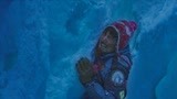 南极之恋：赵又廷被困冰缝，想起杨子姗说的话，努力的爬出去