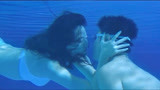 温柔的背后26：江成云带老婆女儿来游泳，自己却在水下和情妇接吻