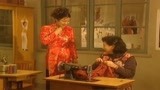 农家十二月：乡村大妈家暴老伴，直言我们这是拍小品