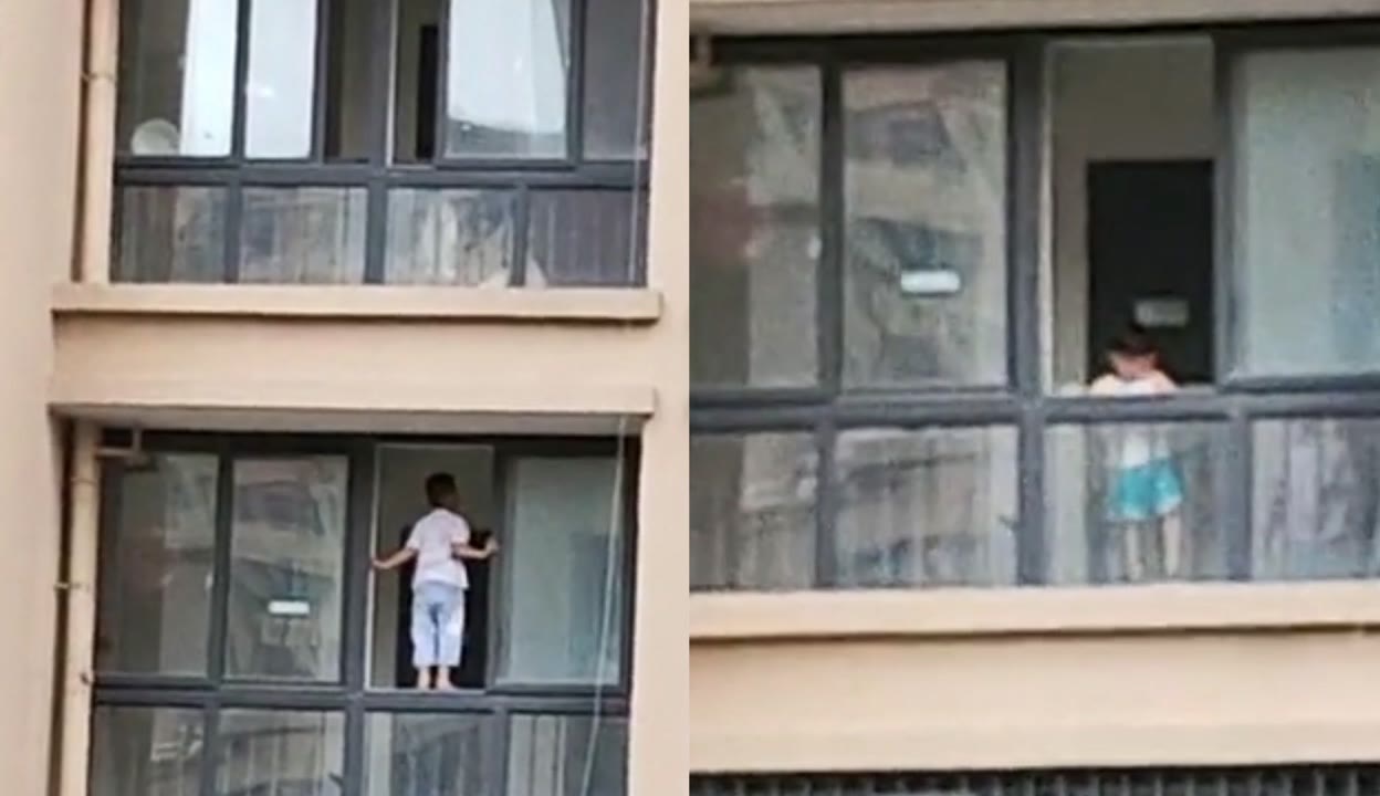 中国网三农】太吓人!两幼童在5层窗户上爬上跳下窗口无防护楼下还有孩童玩耍-4万粉丝1万作品_资讯视频-免费在线观看-爱奇艺