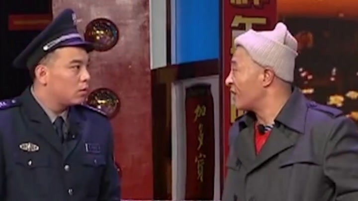 《摔杯为号》片段，刘小光故意刁难红孩，赵本山脸都笑抽了