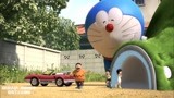 哆啦A梦：大家通过隧道就变小了，玩具车也能开了，真省事