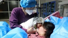  暖心！婴儿选择大年初一与妈妈见面 医护在迎接新生命中守岁