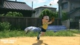 《哆啦A梦》别人用手接球，大雄用头接，真是与众不同