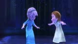 冰雪奇缘：艾尔莎用魔法变出雪球，给安娜玩