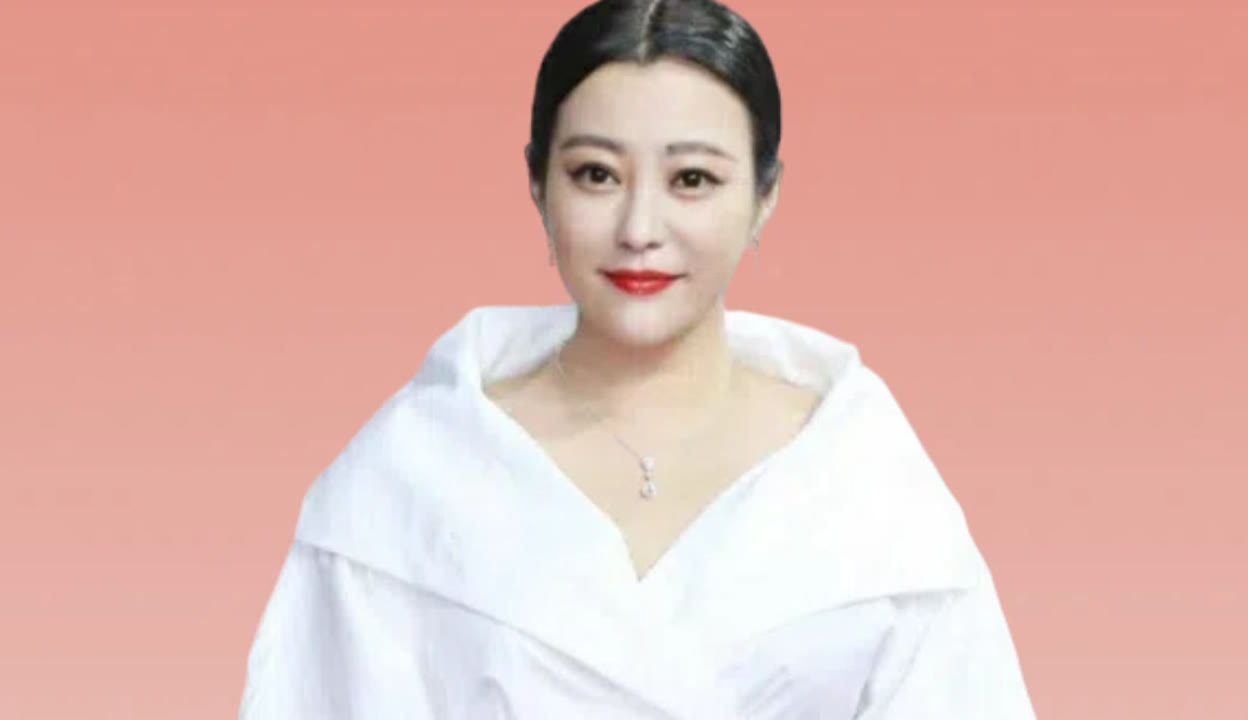蒋雯丽 嗑娱时间】一把年纪还要硬演少女，蒋雯丽难以忍受，才发现郝蕾没说错-超过4万粉丝7千作品在等你_娱乐视频-免费在线观看-爱奇艺