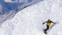 震撼眼球！阿拉斯加高山滑雪