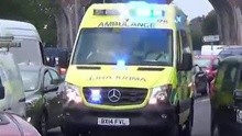 太震撼 英国救护车出警 全部让道