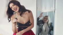 Estee Lauder新广告Kendall与Elle换声性感开唱