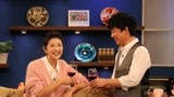 和白夜追凶导演喝着红酒一起录制北京卫视《春妮的周末时光》，…