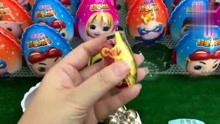 超星萌宠猪猪侠菲菲和小波比的奇趣蛋玩具