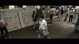 渡边去上课的路上遇见了大量工人闹事