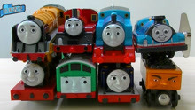 托马斯小火车礼盒玩具 小火车轨道玩耍滑倒游戏