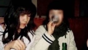 线上看 网曝韩团Sistar成员未成年抽烟喝酒及校园霸凌—早班机 (2019) 带字幕 中文配音
