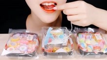 小姐姐吃日本流行糖果，美轮美奂，像是精致的艺术品