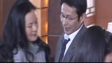 中国式离婚：陈道明醉酒，乱亲美女同事，不料这一幕却被人利用！