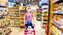 芭比带小芭比凯莉去超市