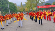 [图]这些老人打花鼓真的很好看，打出一些不同的花样太美了