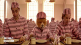 帕丁顿熊2：呆萌小熊入狱，监狱秒变儿童乐园！囚犯变成了粉萝莉