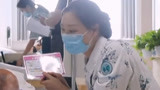 医护人员谈病小孩 他们的活动太受限