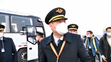 川航豪华机组试飞天府国际机场 “英雄机长”刘传健已经登机