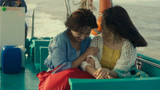 星溪的三次奇遇：两女孩在海边玩耍 看上去很开心的样子