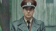 1942年2月，施佩尔也加入到战争，希特勒任命他管理军备！