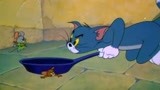 猫和老鼠：汤姆欺负杰瑞，不料却被小老鼠救了，居然都还没杰瑞高