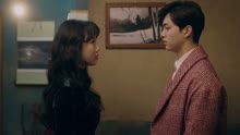 Song Kang ends up falling for the female vampire and confesses to her