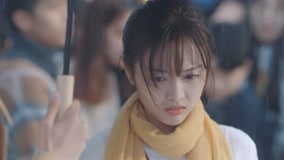 線上看 《世界微塵裡》再次遇見彼此 雨中相見親自為對方撐傘 (2021) 帶字幕 中文配音，國語版