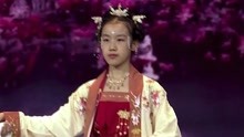 国学传承人之中国当代将领的坚韧与忍耐 古装女孩现场教见面礼仪