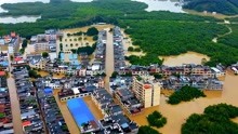 航拍广东英德洪水实况！住房建筑大面积被淹，路面成汪洋一片