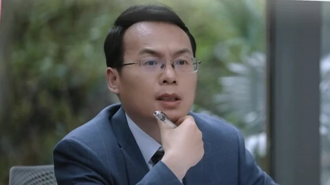 线上看 第2期预告：首次课题研究发布 实习生汇报状况频出  (2022) 带字幕 中文配音