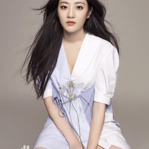 Du Jingyi